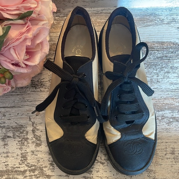 Vintage Chanel Sneakers - Picture 2 of 15